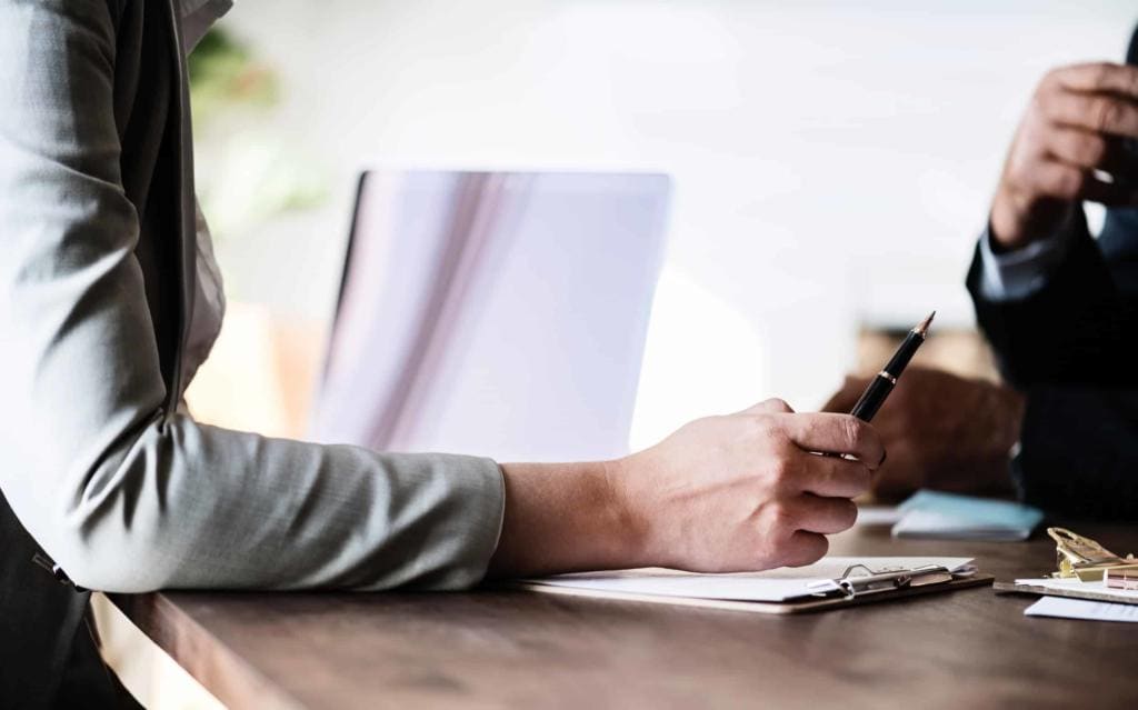 note making on desk